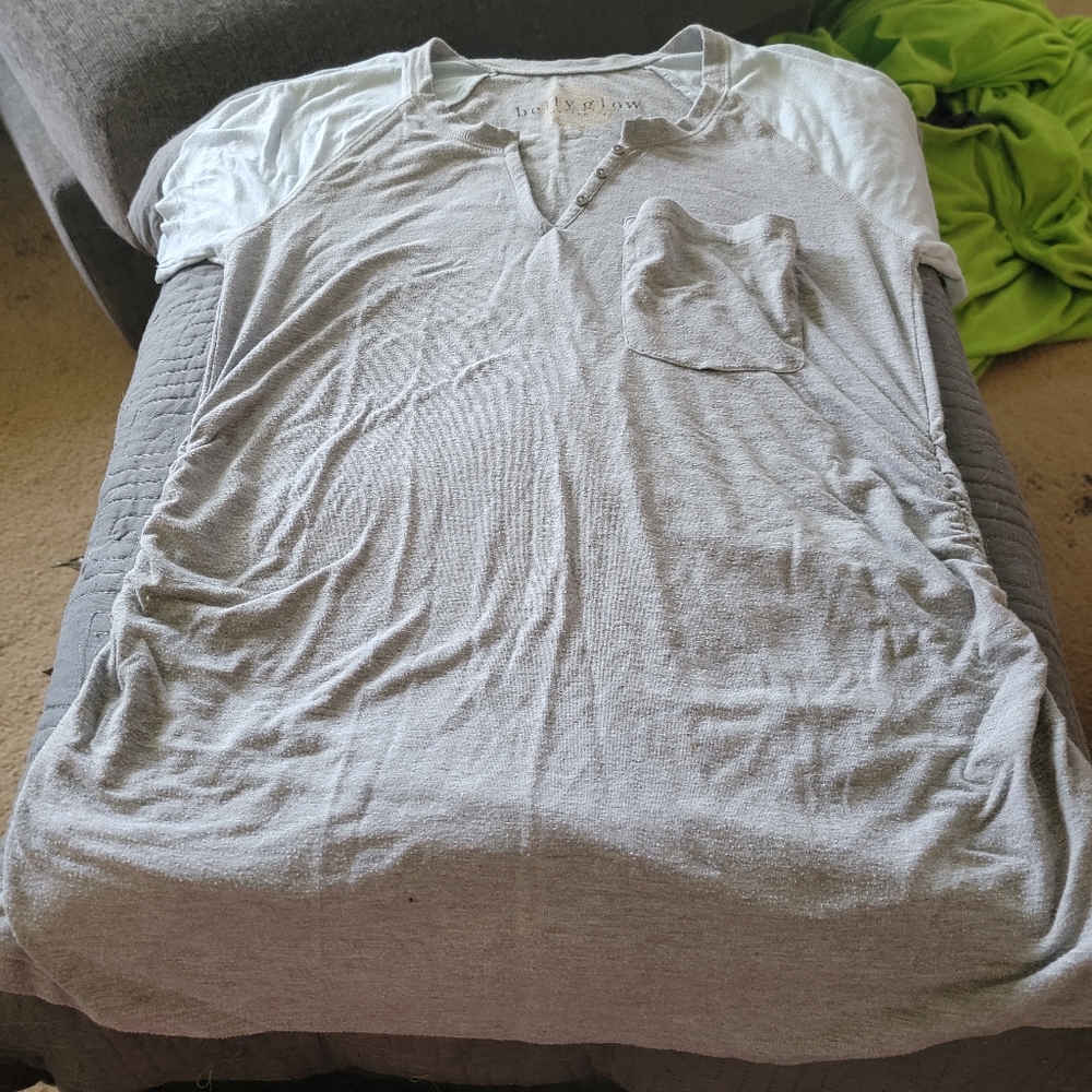 Women's belly glow maternity small, loose stitch at pocket, good condition